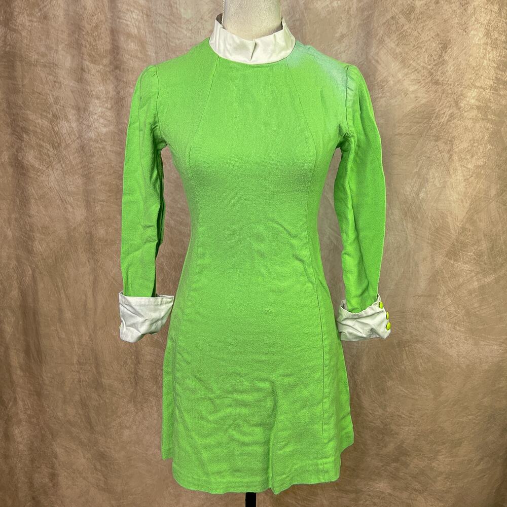 Vintage 60s Mod Mini Dress Green Cuffed Long Sleeve High Neck Hippie Gogo Retro